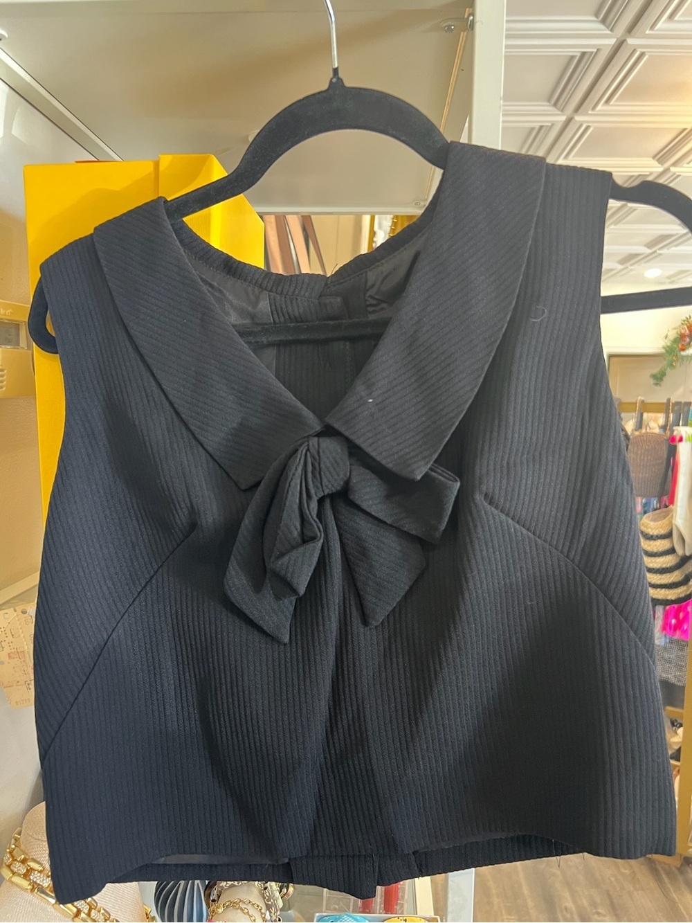 Vintage petiteville Black Bow Collar Crop Top with button back